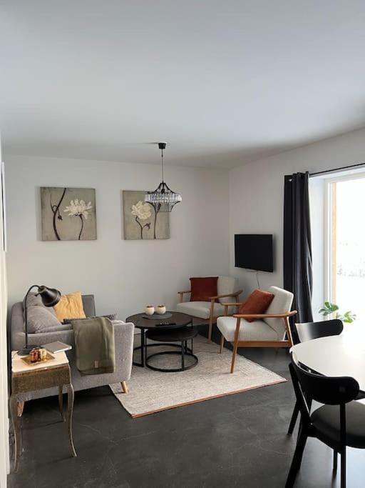 Villa Fint Hus Naera Jaervsoebacken Extérieur photo