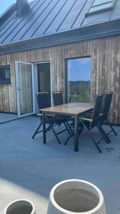 Villa Fint Hus Naera Jaervsoebacken Extérieur photo